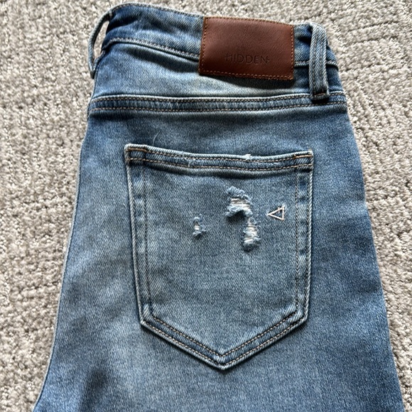 Hidden Jeans from The Buckle size 27 flare - Picture 3 of 4